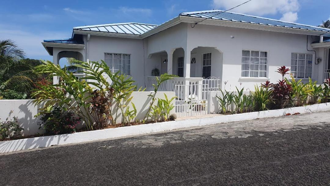 Selen'S Apartment In Ti Rocher Micoud Saint Lucia Екстериор снимка
